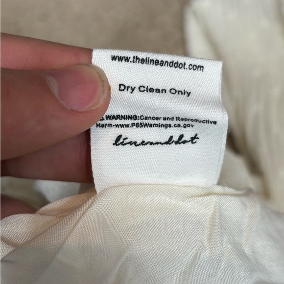 Line and dot revolve Kate Chiffon Overlay Top in Ivory blouse size large nwt - Picture 11 of 15